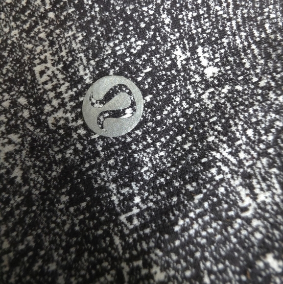 Lululemon Forever Endeavour Long Sleeve Rush Jacquard Black White Size 2 - Picture 13 of 16
